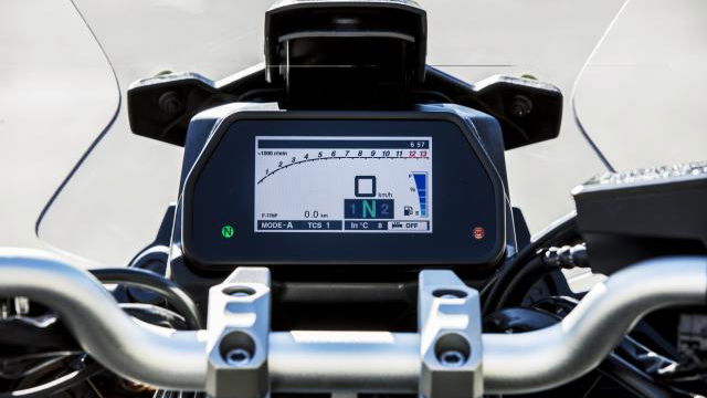 Yamaha Tracer 900 and Tracer 900 GT: a closer look